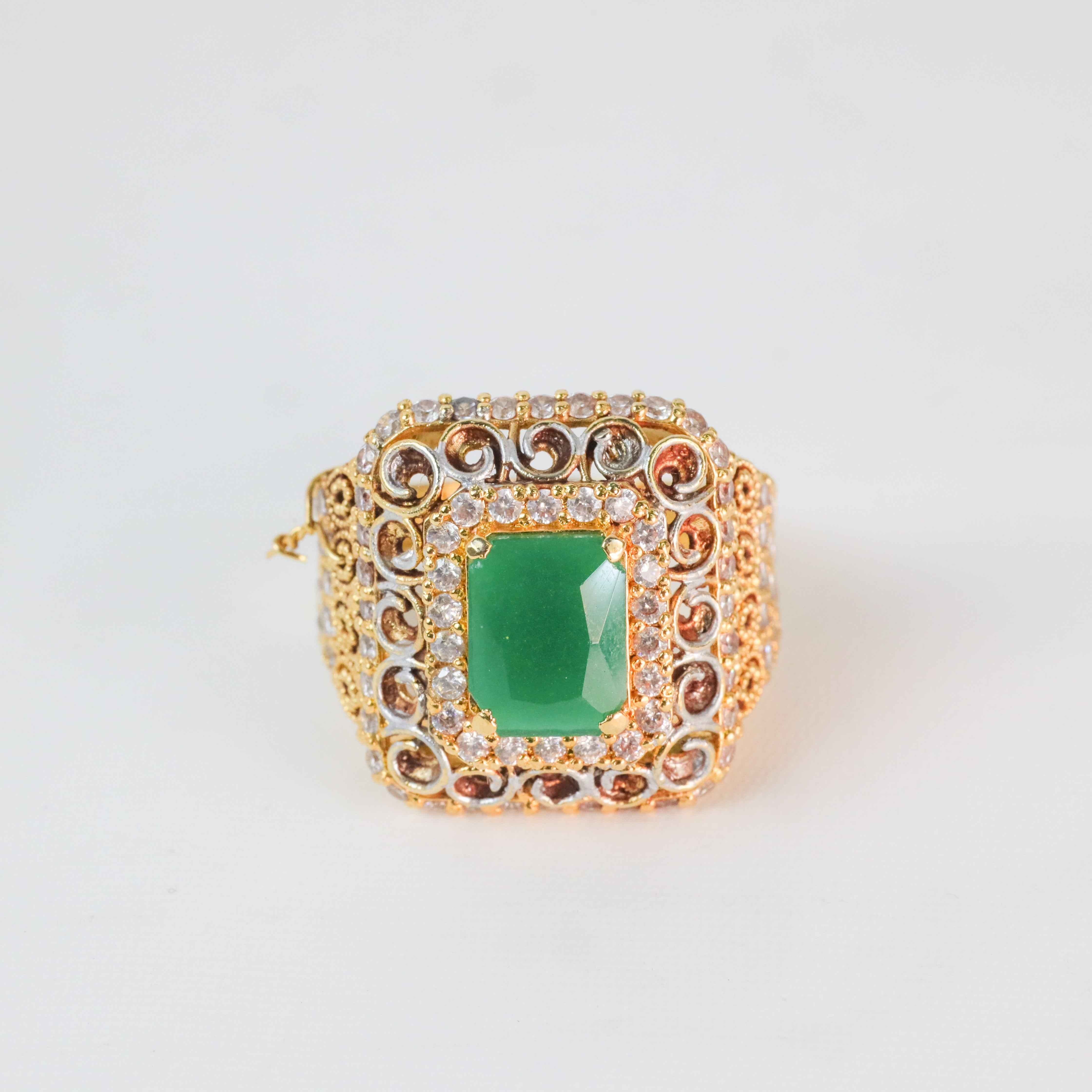 Gold Plated Regal Emerald Green Stone Ring 141