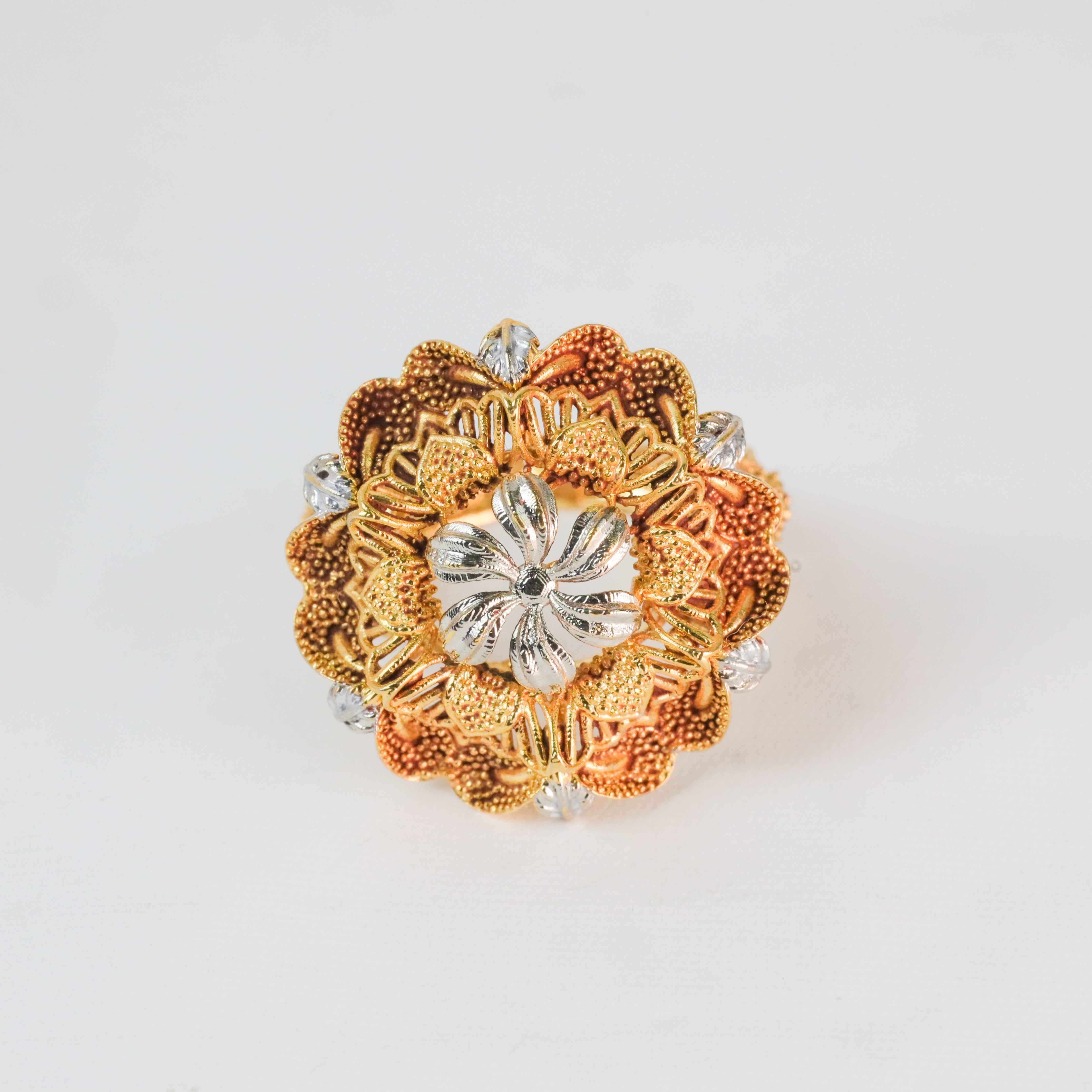 Golden Chrysanthe Ring