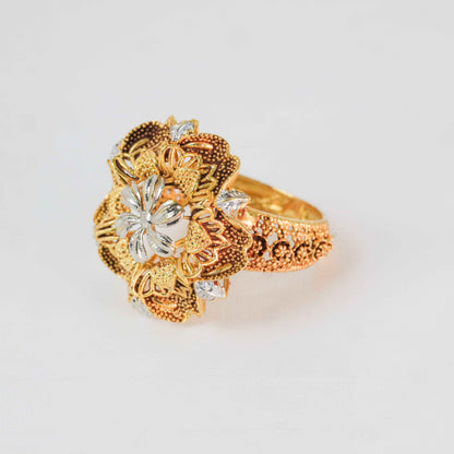Golden Chrysanthe Ring
