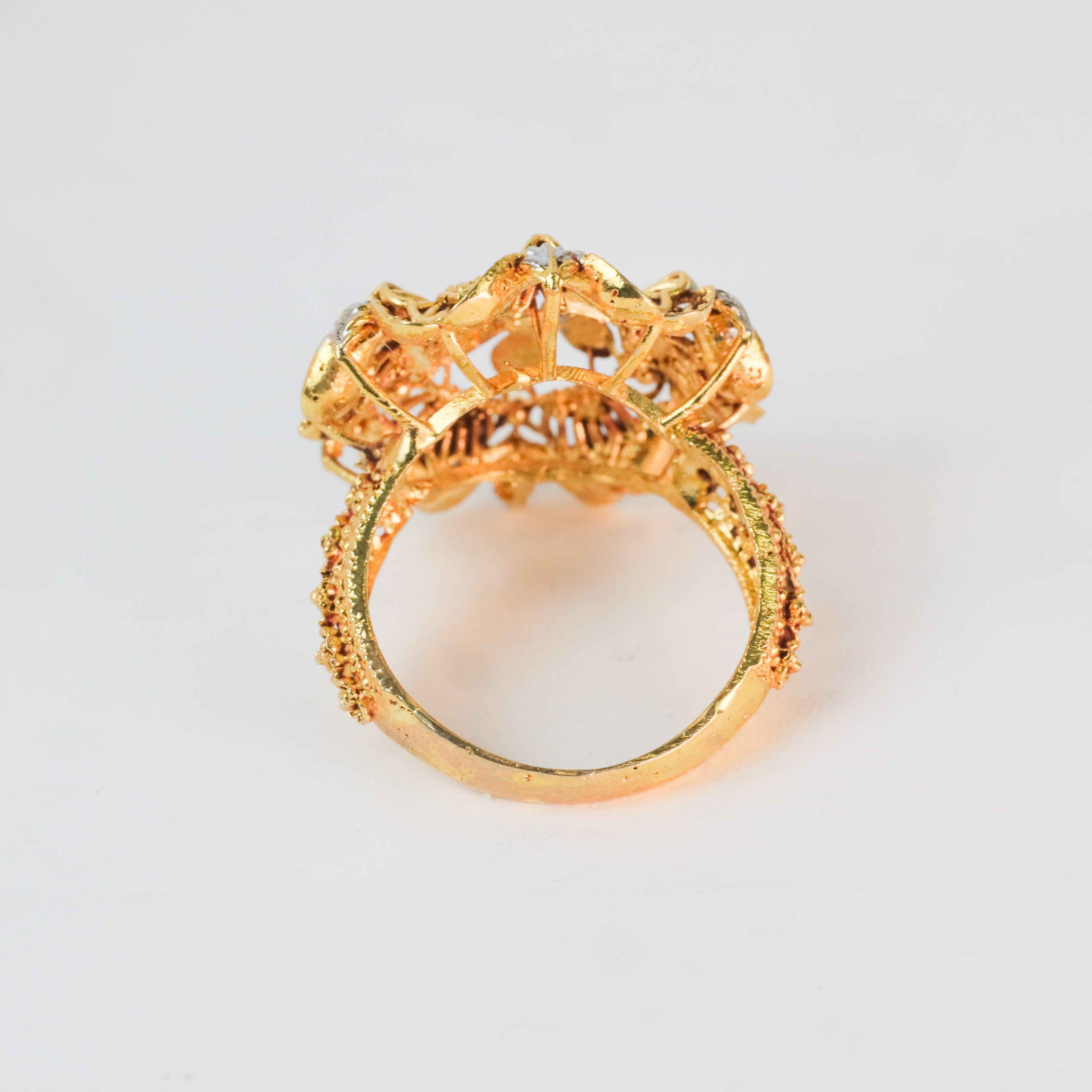 Golden Chrysanthe Ring
