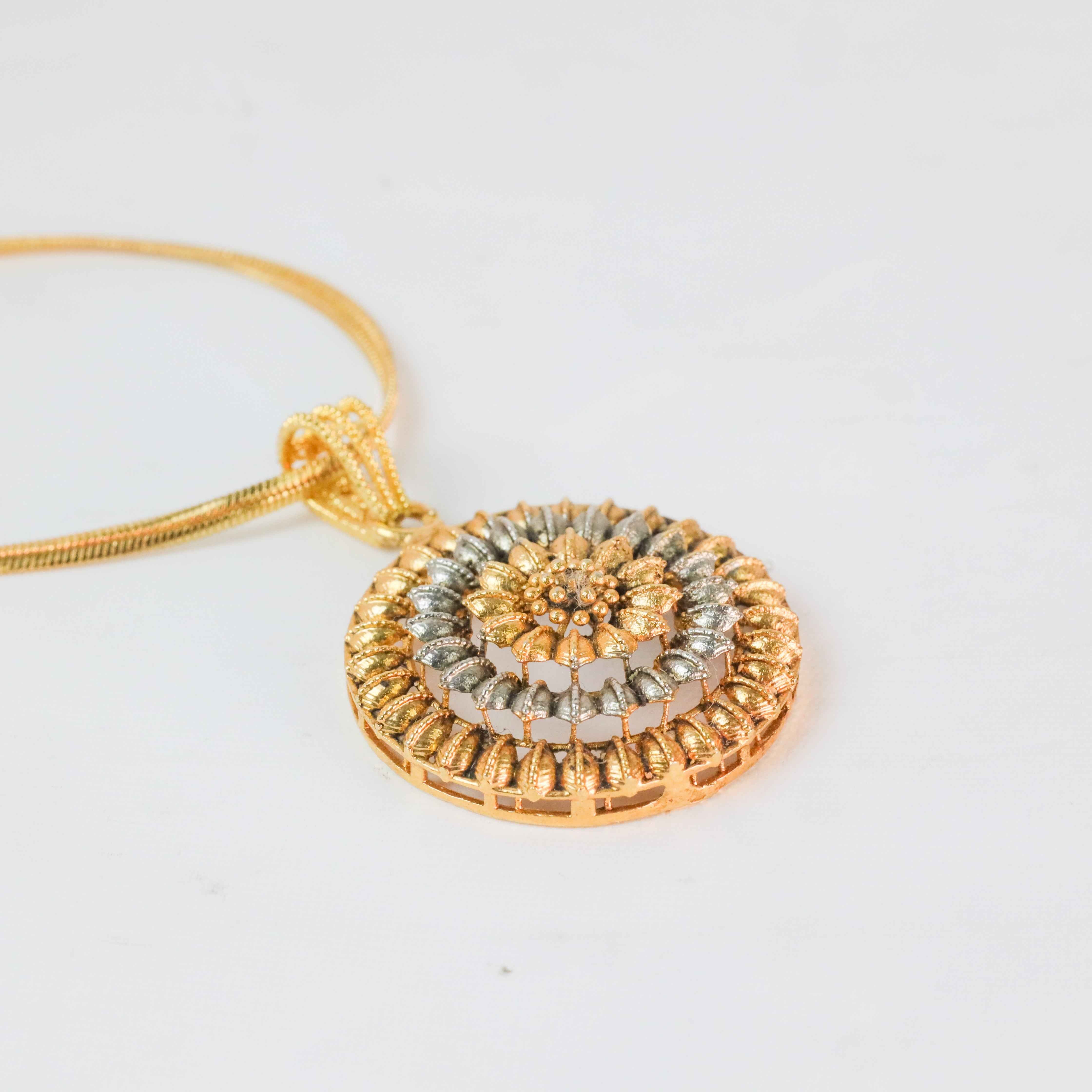 Elegant Gold & Silver-Toned Noor-e-Bahar Necklace Set