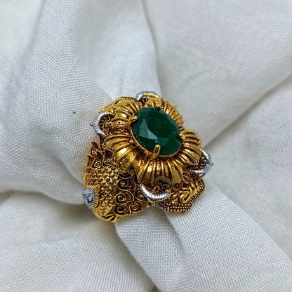 Beautiful emrald ring