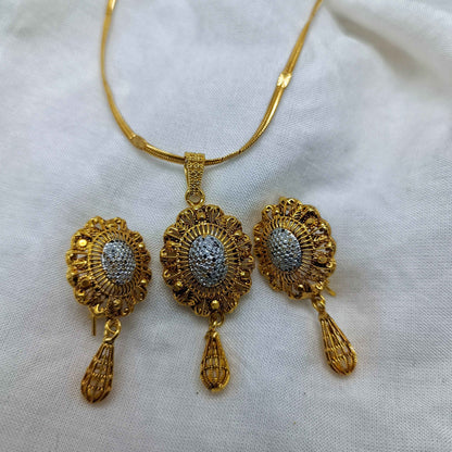 Traditional Locket set