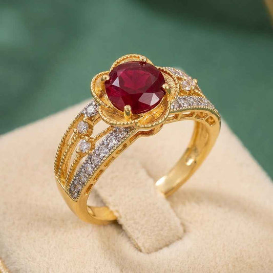Red Ruby With Beutifull Desizen