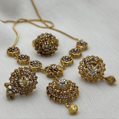 Traditional Gold-Toned Mala Jewelry Set – Necklace, Earrings, Ring