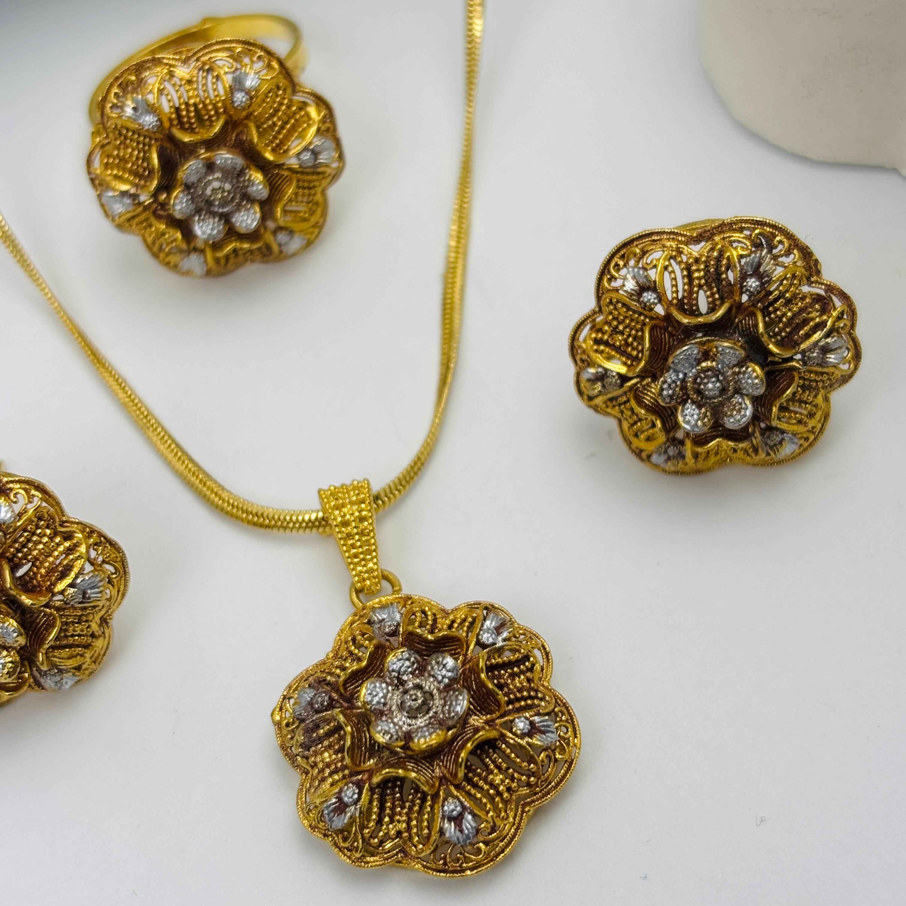 Gold plated flora set