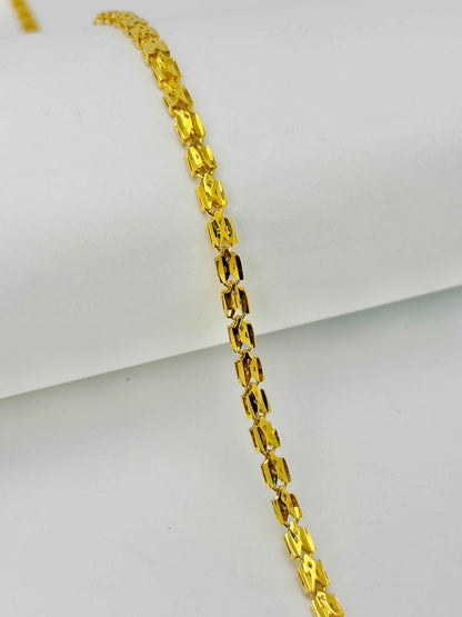 Prism chain