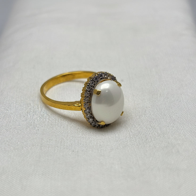 pearl stone ring1180